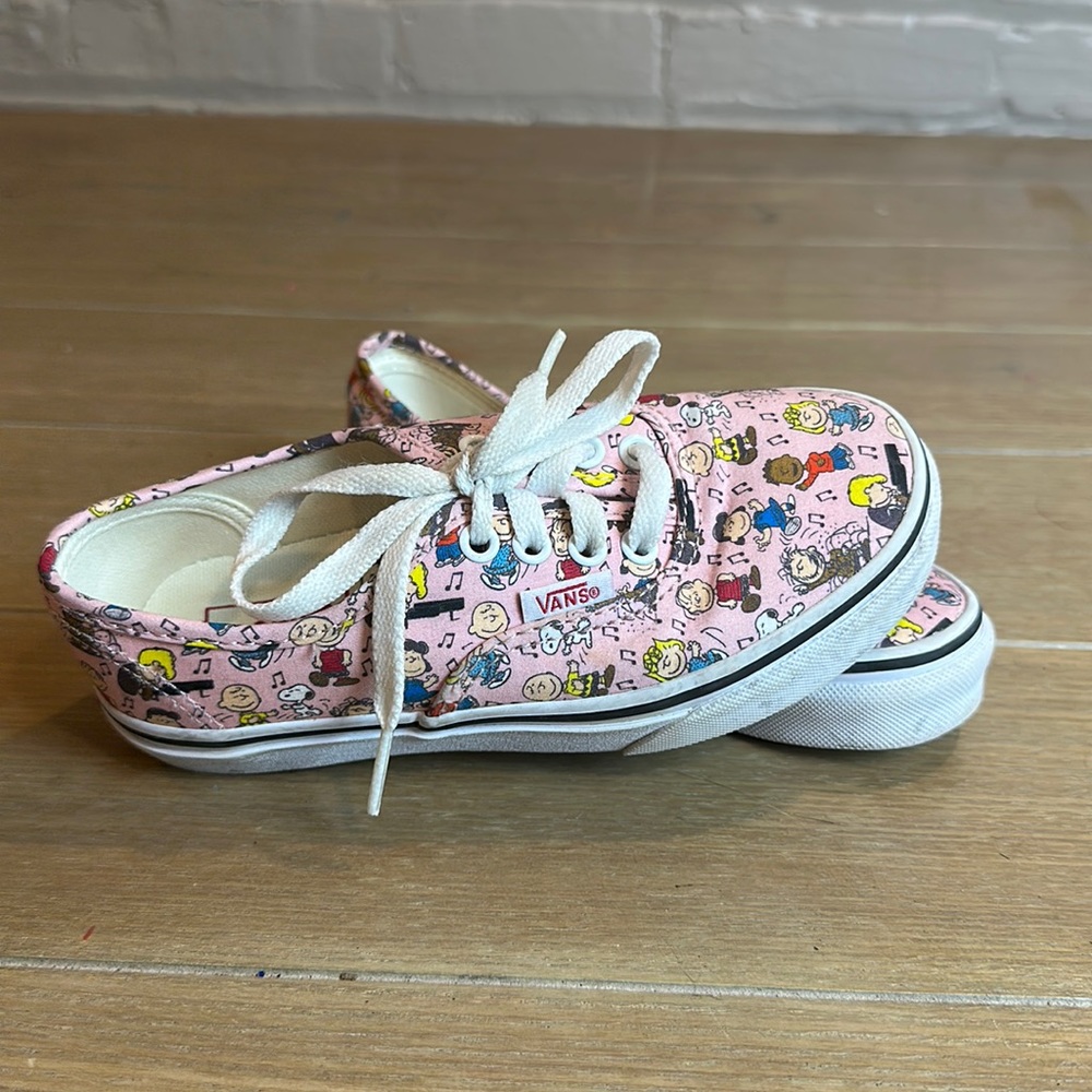 Pink Peanuts Converse Kids Sneakers Sz 13